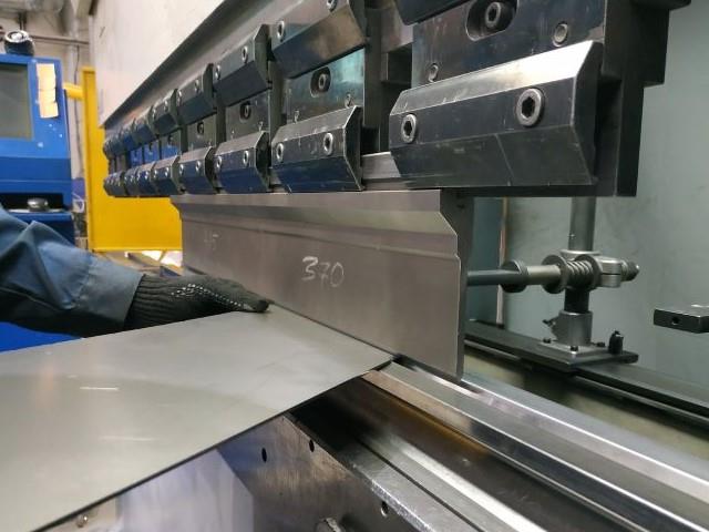 Гибка листового металла